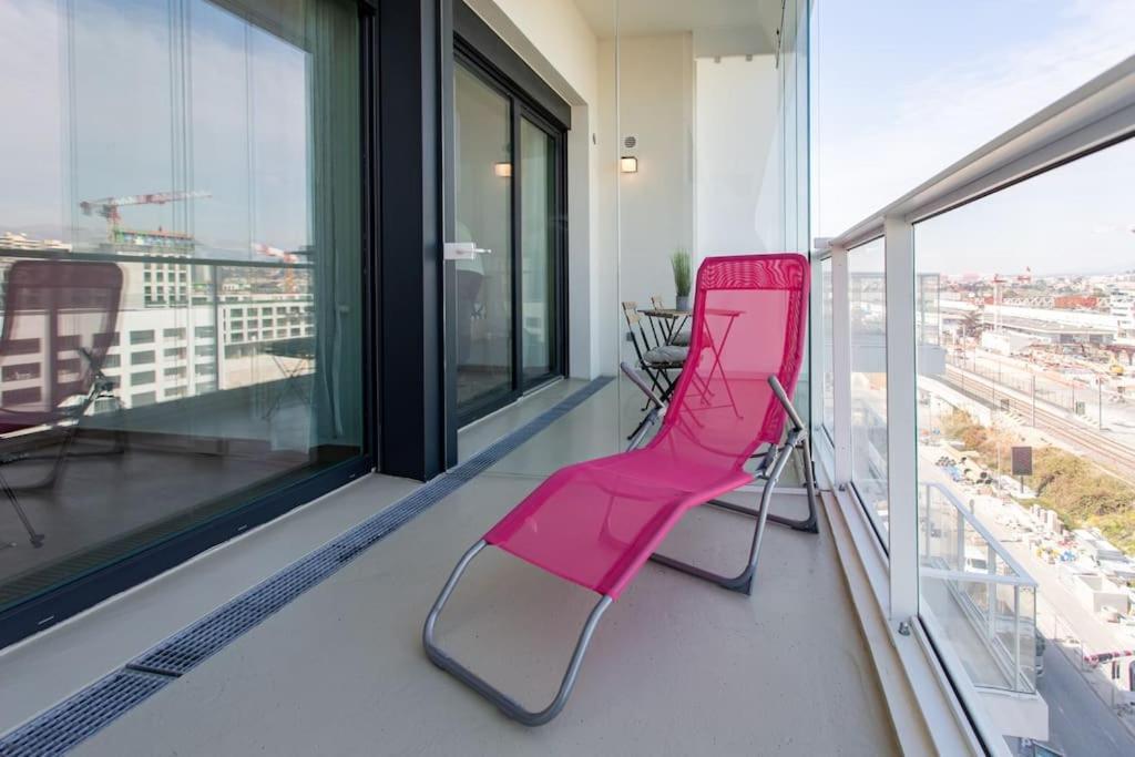 L17 Arenas Suite 3 Balconies 5Mins To The Sea Nice Exterior photo