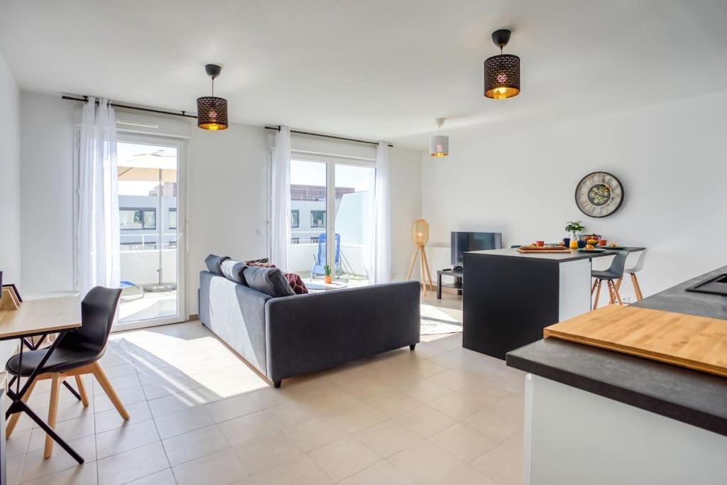 L17 Arenas Suite 3 Balconies 5Mins To The Sea Nice Exterior photo